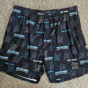 concepts sports sleepwear marlins men short Large 5”